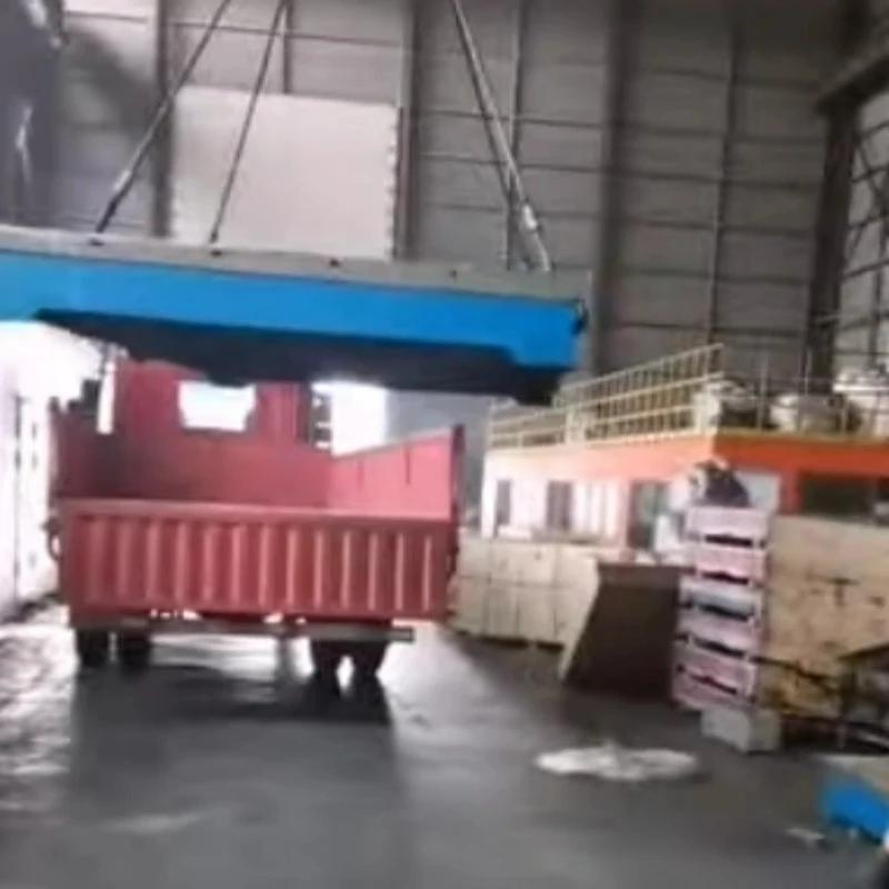 פלטפורמת הבדיקה של ברזל יצוק נטענת על הרכב למשלוח